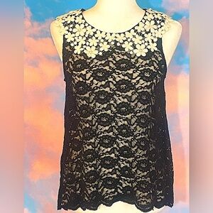 Lovely Women’s Black/White Embroidered Lace Collared Tank (Small)